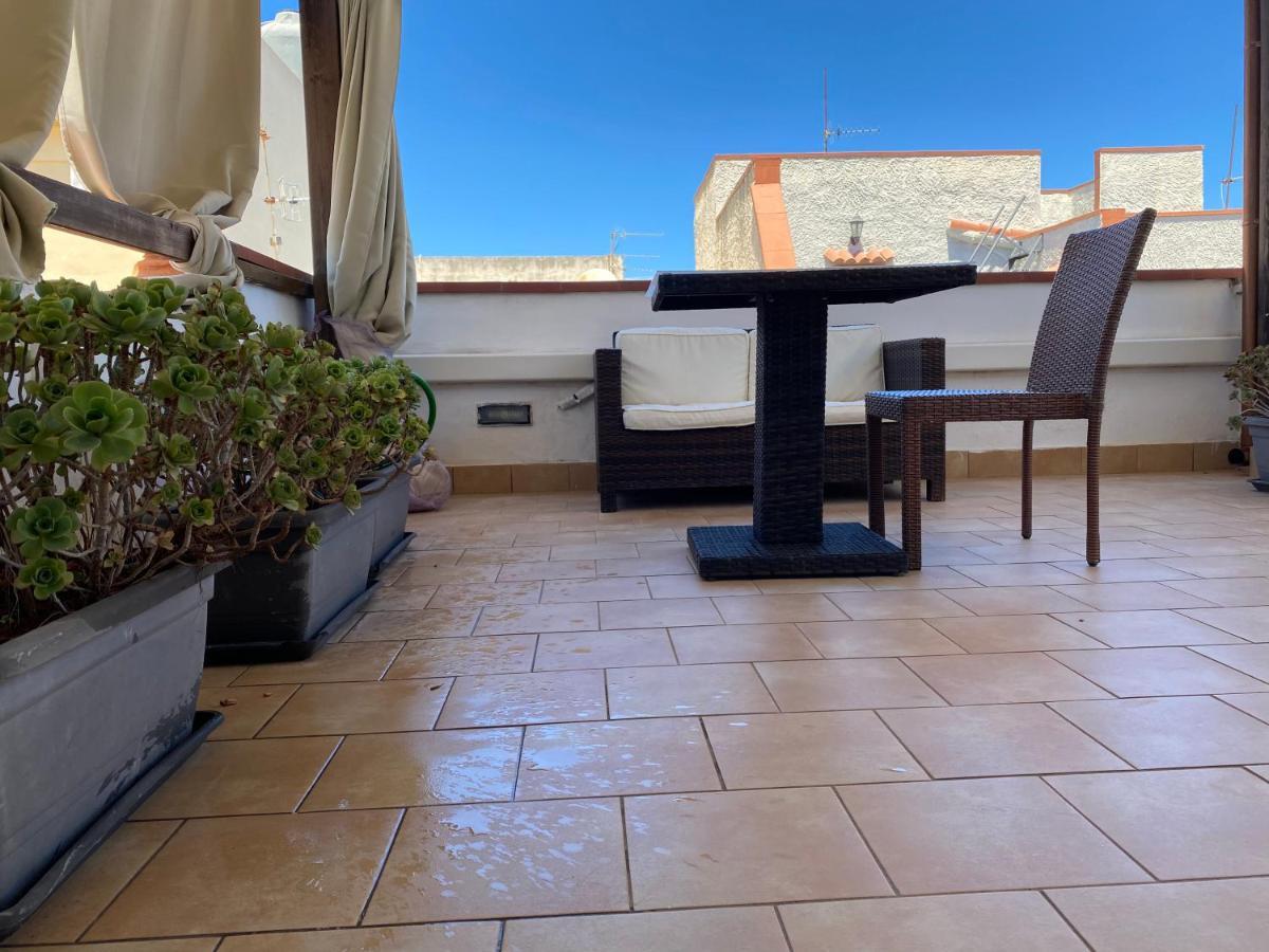 Mansarda Con Terrazzo Apartment Trapani Bagian luar foto