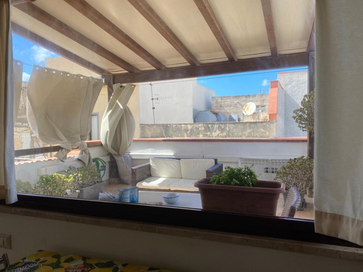 Mansarda Con Terrazzo Apartment Trapani Bagian luar foto