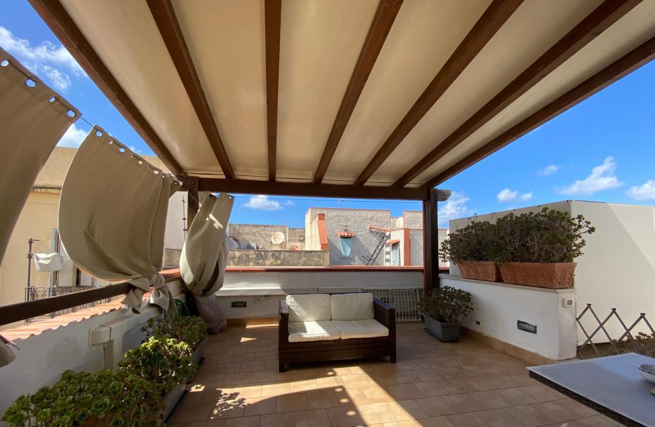 Mansarda Con Terrazzo Apartment Trapani Bagian luar foto