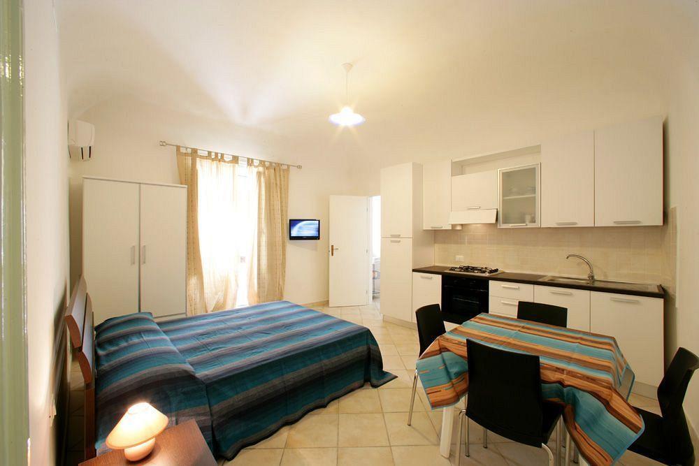 Mansarda Con Terrazzo Apartment Trapani Bagian luar foto