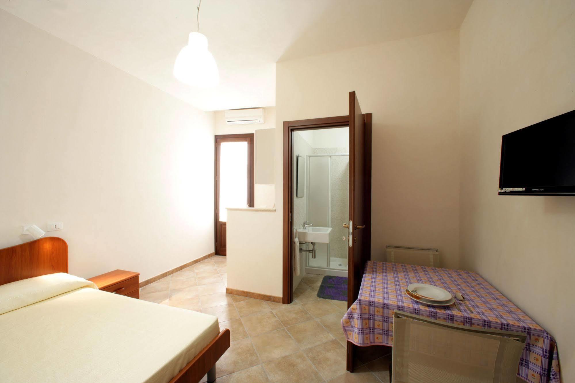 Mansarda Con Terrazzo Apartment Trapani Bagian luar foto
